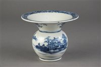 Lot 301 - A Chinese blue and white spittoon 18th/19th...
