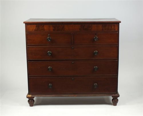 Lot 402 - A Victorian mahogany chest of drawers