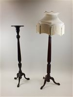 Lot 119 - An Edwardian mahogany torchere stand with...