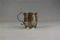Lot 2 - A plain polished silver mug, Vander & Hedges,...