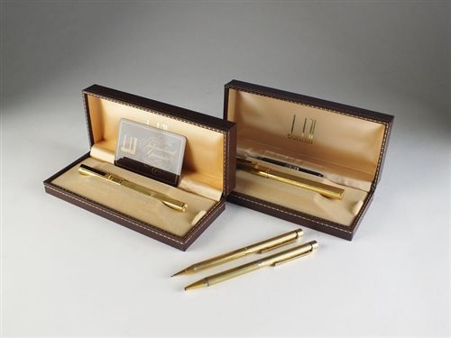 Lot 103 - A Dunhill gold plated fountain pen