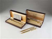 Lot 103 - A Dunhill gold plated fountain pen