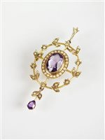 Lot 270 - An amethyst and pearl pendant