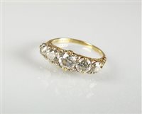 Lot 268 - A five stone diamond ring