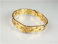 Lot 112 - A brick link bracelet