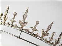Lot 205 - A diamond tiara / necklace / bracelet