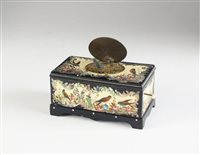 Lot 106 - A singing bird box