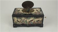 Lot 106 - A singing bird box