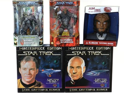 Lot 214 - Star Trek Captains Series Masterpiece Edition 12" / 30cm figure