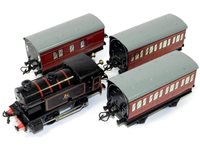 Lot 329 - Hornby O gauge no.41 tinplate passenger train set