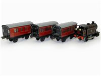 Lot 329 - Hornby O gauge no.41 tinplate passenger train set