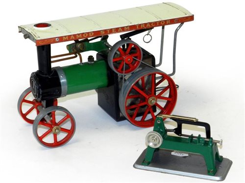 Lot 83 - Mamod TE1A live steam Traction Engine