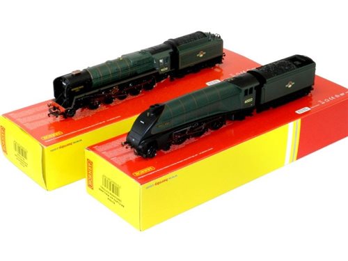 Lot 230 - Hornby (China) Mallard and Evening Star