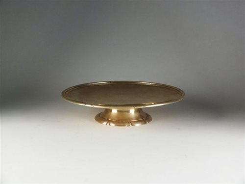 Lot 65 - A silver tazza