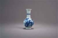 Lot 28 - A Small Chinese Blue and White Bottle Vase