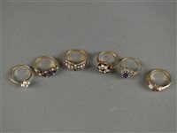 Lot 4 - A collection of six rings
