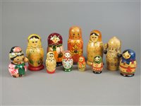 Lot 257 - A quantity of matryoshka dolls