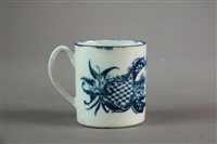 Lot 79 - A Worcester porcelain coffee can