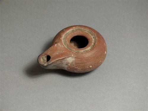 Lot 48 - Greek, ceramic oil lamp, 5th century BC