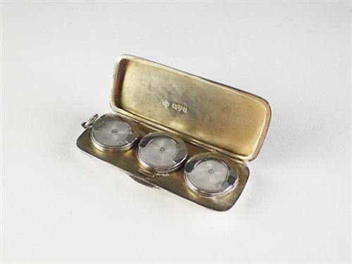 Lot 96 - A silver triple sovereign case