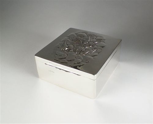 Lot 11 - A silver mounted jewellery box