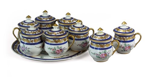 Lot 75 - A French porcelain custard set
