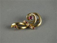 Lot 11 - A ruby and diamond brooch