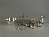 Lot 42 - A small collection of silver