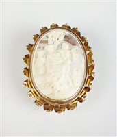 Lot 251 - A shell cameo brooch