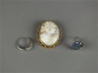 Lot 16 - An opal doublet ring, 9ct white gold ring and cameo brooch