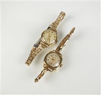Lot 300 - Two 9ct gold wristwatches
