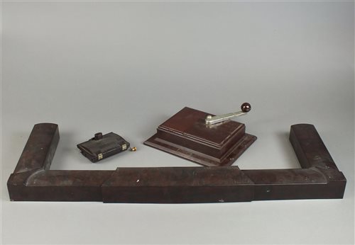Lot 242 - A French l’etoile bakelite cased La Francaise machine