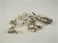 Lot 115 - Mikimoto cultured pearl brooch and earrings