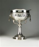Lot 41 - A silver pedestal rose bowl