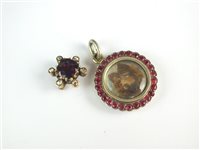 Lot 88 - A garnet and diamond pin terminal