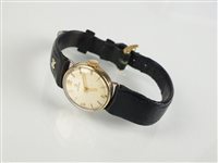 Lot 315 - A lady's 9ct gold Omega wristwatch