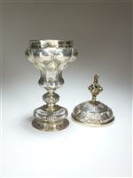 Lot 18 - A German silver gaming cup