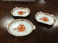 Lot 214 - A Herend 'Chinese Bouquet' porcelain dinner and part tea service