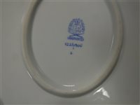 Lot 214 - A Herend 'Chinese Bouquet' porcelain dinner and part tea service