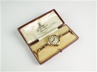 Lot 143 - A 9ct gold wristwatch