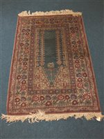 Lot 533 - A Kayseri type prayer rug