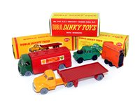 Lot 307 - Dublo Dinky Toys Bedford, AEC and Land Rover