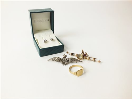 Lot 36 - A collection of jewellery