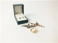 Lot 36 - A collection of jewellery