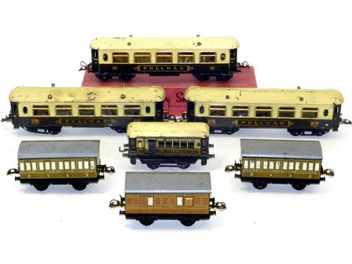 Lot 337 - 7x Hornby 0 Gauge pre-war Pullman & LNER Coaches