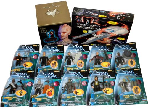 Lot 325 - Star Trek Enterprise, Diorama & 10 Figures