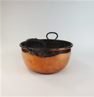 Lot 132 - A large copper jam pan