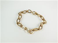 Lot 143 - A 9ct gold bracelet