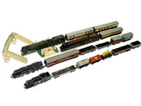 Lot 193 - Large quantity of Hornby Dublo 3 Rail