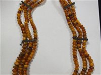 Lot 26 - An amber necklace